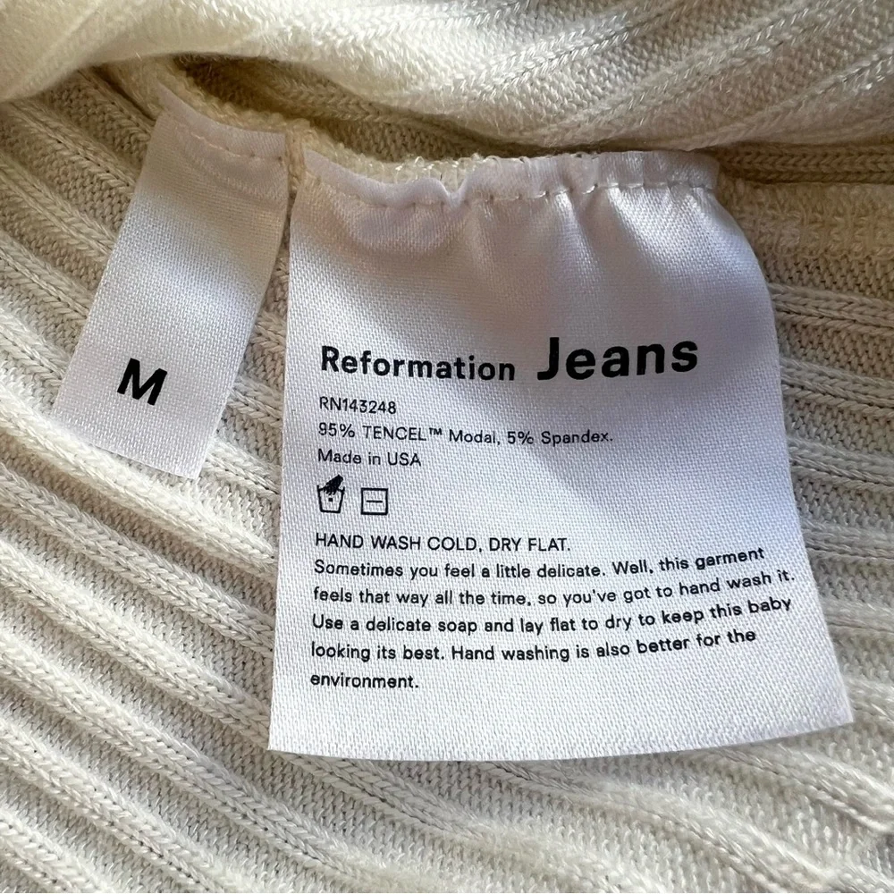NWOT Reformation Jeans Iris Ivory Ribbed V-Neck Cardigan Top Size Medium - Picture 8 of 12